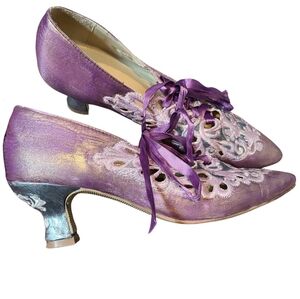 Satin Bridgerton Regency Breath taking embroidered heels Sz US 6 Prom Fairy Vtg